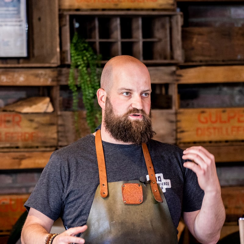 Van recordgroei naar rode cijfers.. en hoe we terug knokten naar winst